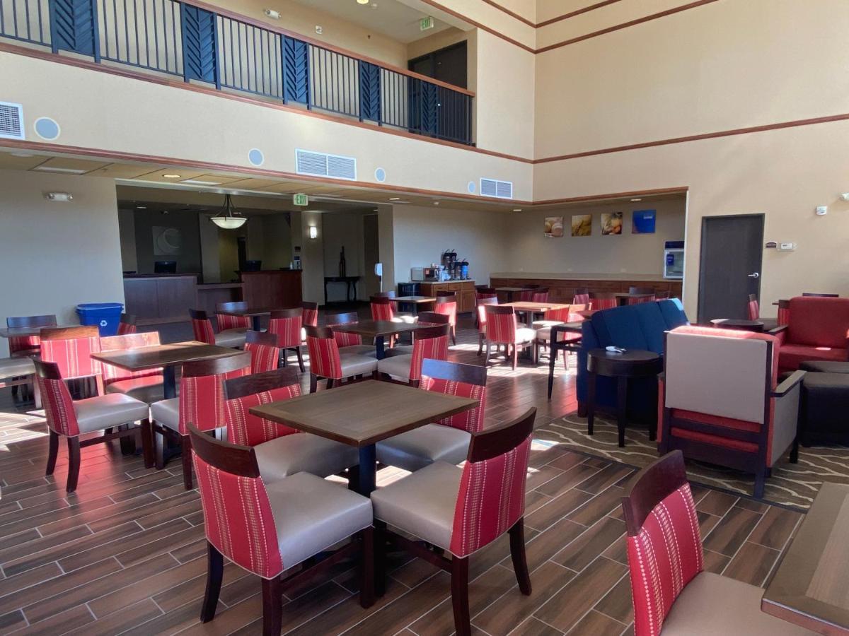 Comfort Inn & Suites Goodland Exterior foto